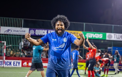 Penalty in molhuve Gan quarter ah, dhen vaadhakuran jeheynee Champion Eydhafuttaa