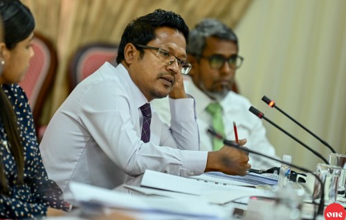 Chairperson kamah vaadha kurahvvan Inthi form husha'halhuhvai, Spokesperson ge magaamun isthiufaa dhehvaifi