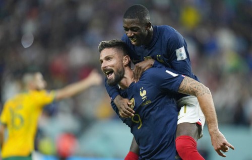 Giroud record aa hamakoh, champion France in thashi dhifaaukurumuge roohu dhakkaalaifi