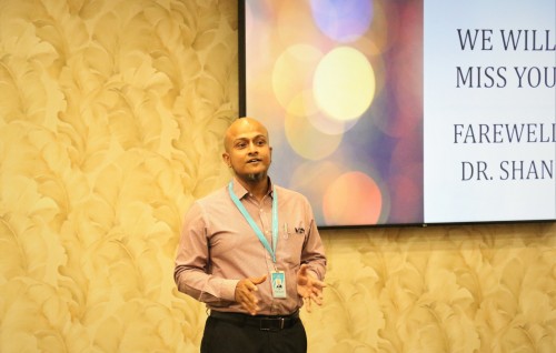 Kasheege Doctor, Shan raajje dhookoh Abu Dhabi ah