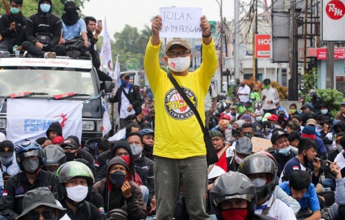 Thousands continue protests against Indonesia's new jobs law