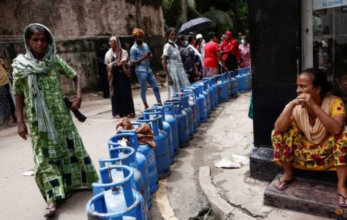 Sri Lanka approves 4-day work week to let public sector employees grow own food