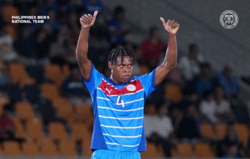 Raajjeyge furathama match gai Philippines kairin balivejje