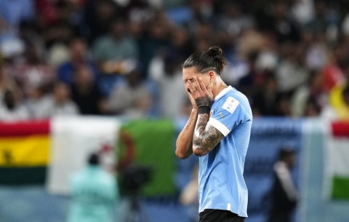 Uruguay in Ghana balikuri namaves, 2 team ves rashah