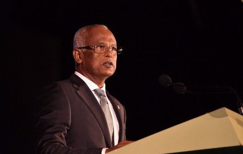 Haarijee siyaasathah genai badhalun Raajjeyge siyaadhathee minivankan rakkaatheri kurevijje: Raees