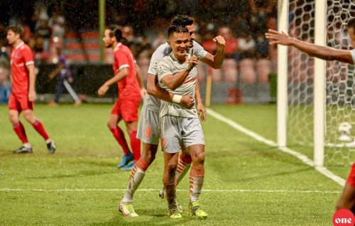 SAFF gai varugadha team thakaa dhekolhah kulhumuge faidhaa Asian cup ah kuraane: Chhetri