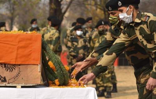 India Pakistan border gai hamanujehun hingai ethah bayaku maruvehjje
