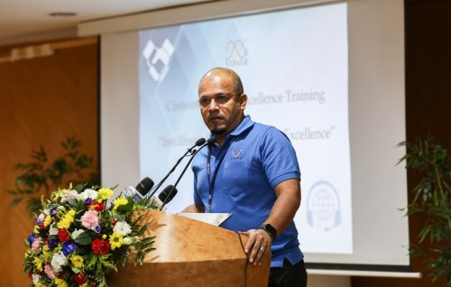 Stelco akee rayyithun gaboolu kuraa hidhumatheh dhey kunfunyakah hadhaanan: Shareef