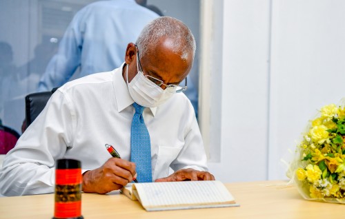 Laamarukazee nizaamah thaareekhee badhaleh: Binn vihkkumaai kuhyyah dhinumuge furihama baaru council thakah