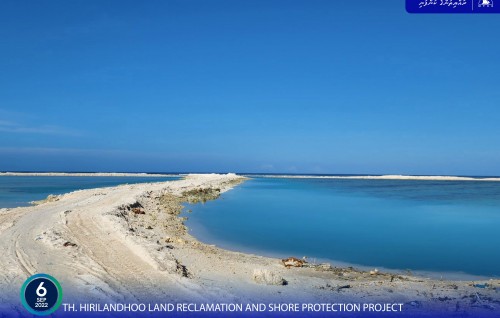 Hirilandhoo bund wall construction nears 50 percent completion