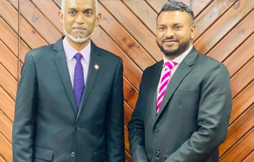 Male tharahggee kurumah Muiz ah enme gaathun ehbbaarulun dheyne meehakee alhugandu: Nareesh
