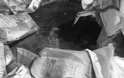 Man dead after cement bag falls on his head