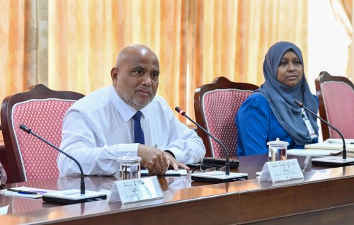 Beyrugai kiyavan thibey kudhinah faisaa fonuvun lasvanee, mauloomaathu  furihamanuvaathee