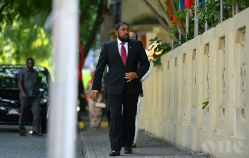 Qasimge ithuru vaudheh, hurihaa falt ehge kuli ma'aafukohdheynan