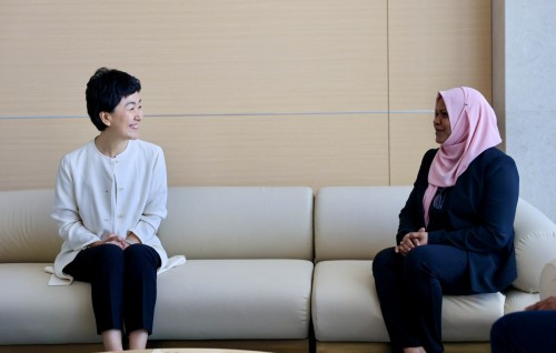 China ge communist party ge iss leadaraku Raajje vadaigenfi