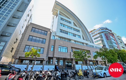 Nederland gai Quran veedhi massala dhivehi sarukaarun kuvverikoffi