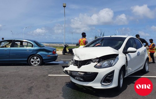 Hulhumale inn Male ai car eh control nuvegen gos ehen car ehggai jehi accident vehjje
