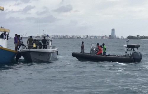 Man fell off fishing boat attacked by shark