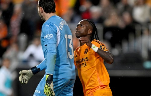 Vinicius ge dhifaaugai Ancelotti: Eii ratheh noon