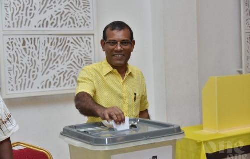 MDP Primaries under way, President Nasheed casts his vote