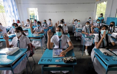 Imthihan karudhaas chaapu kuraaney karudhaahaai dheli ganeven nethigen Lanka ge school thakuge imthihaan cancel kohffi