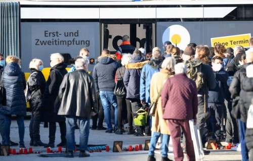 Germany debates compulsory vaccination as fourth COVID-19 wave rages