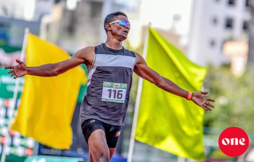 Saaid aai Ahuna ves feshee ranun, 5000 m negee Fazeel aai Nizmeena