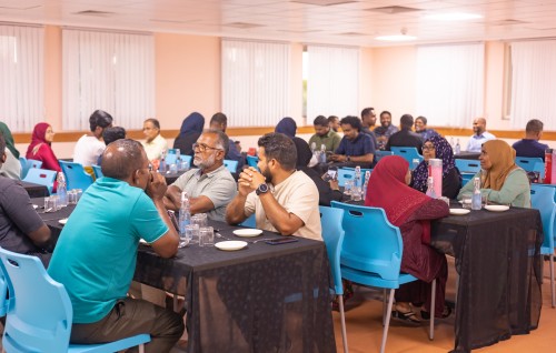Ooredoo inn issrahvehinnah beyvvi furathama roadha veellun Addu City gai