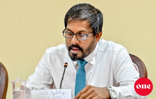 Ismail Ahmed, Raees Nashed ah: Rayyithun thibee manikufaanah dhen verikan dhey gothakkannoon
