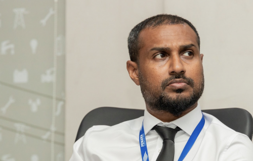 144 rashehge magu bahthithah huree gavaaidhaa hilaafah: Fenaka