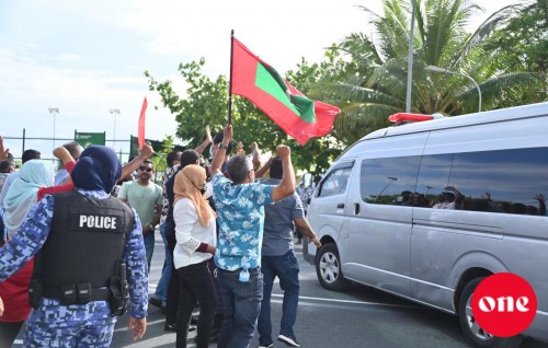 Yaameenge account ah jamaavi 1 Million Dollar ge hageegaiy belumuge furusathu adhives ebaoiy: Fandiyaaru Mahaaz