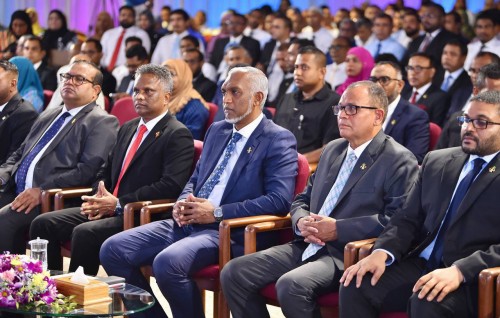 Male council vaan jeheynee sarukaaraai, rayyithun gulhuvaidhey zinmaadhaaru bayakah: Raees