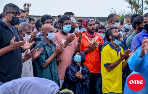 Gina baehge baiverivumaa eku Naahidha ge janaazaa beyhvun