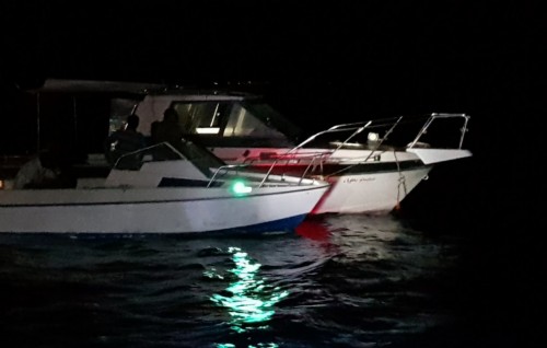 Gulhifalhu kairin 2 launch jehi accident eh, 12 meehakah aniyaa vejje