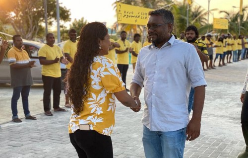 Hisaan ves Fayyaz aa eku hingaalan nukunnavaifi