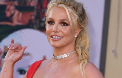 Kaiveni kurumaai dhariyaku hoadhumuge haggu ves aharenge kibain vanee nigulhaigenfa: Britney Spears