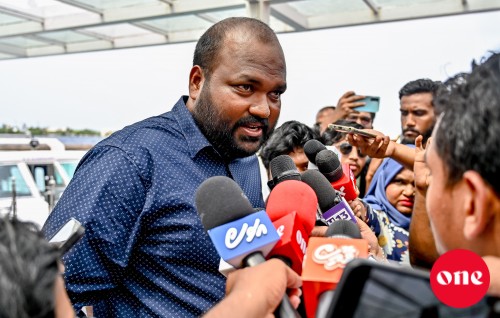 Alhuga'ndu frame kurumugai Raees Solih aai Yameen ge atheh neiy, e beyfulhunnah ihuthiraamu ebaoiy: Ali Waheed