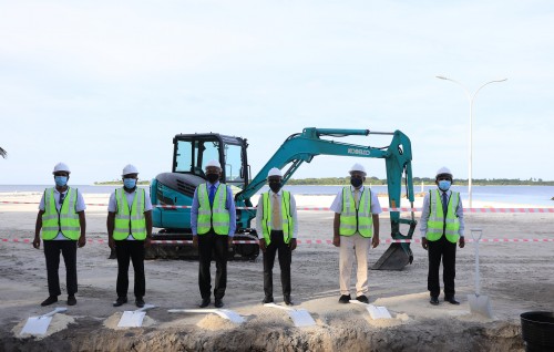 Kinolhahuge fenaai narudhamaa nizaamu gaaimkurumuge massaikai rasmeekoh ifthithaah koffi