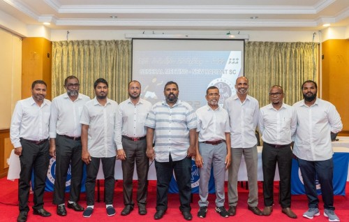 Adhaakuran jehey hurihaa dharani thakehves adhaakuraane kamuge yageen kan dhen: Wasif