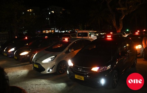 Theluge agu boduvumun Taxi dhathuru thakuge agu bodu kuran driver in mashvaraa kuranee