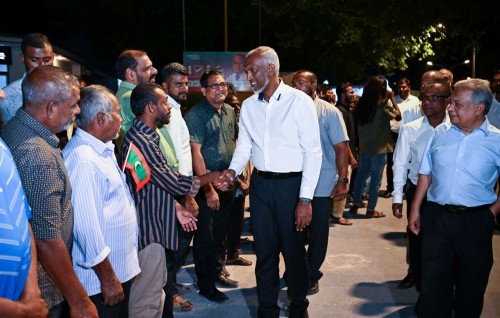 Eydhafushi tharaggee kuraanee urban center ehge gothugai, boahiyaavahi kamah isskann dheynan: Raees