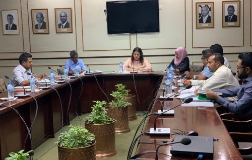 HRCM ah ayyanukurumah Raees fonuhvi nanthakah hiyaalu hushahelhumuge furusathu hulhuvaalaifi