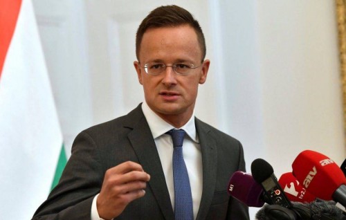 Hungary ge Foreign Minister Covid ah positive ve Cambodia ge ethah satheyka bayaku quarantine ahh