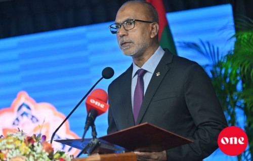 Quran aa behey marukazuge teacharunge musaaraves bodu kuran ninmaifi
