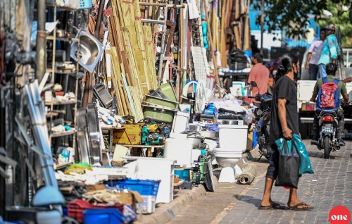 Neelan fihaara hingan industrial village in bimeh dheyn Sarukaaru gai edhenee