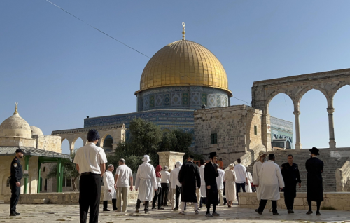 Israel ge gaumee salaamathaa behey vazeeru Aqsa ah vadhegathun Raajje in kuhveri kohfi