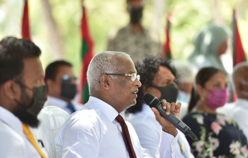 Olhuvelifuhttakee 100 percent iyaadhakuranivi hakathah beynunkohggen karantu dhey rashakah hadhaanan: Raees