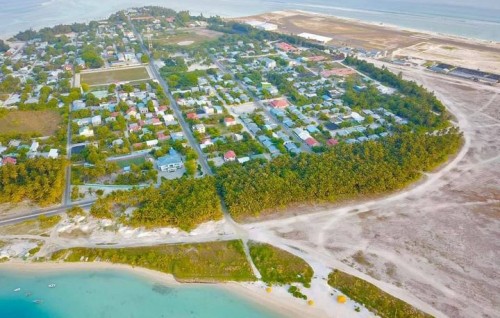 Kudahuvadhoo gai diesel litre eh 40 rufiyaa ah, petrol 36 litre eh rufiyaa ah  