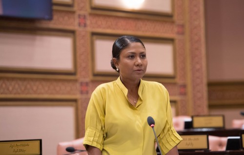 Anhenunge roohuge raees akah Rozey ahvure gaabil beyfulhaku neiy: hisaan