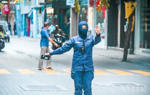 Thoonu hathiyaarakun fuluhakah hamalaa dhin meehaku hayyaru koffi 